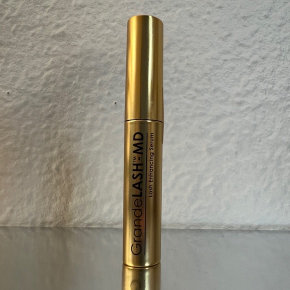 GrandeLASH-MD Lash Enhancing Serum MINI - Picture 3 of 3